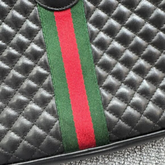 Gucci Laminated Nappa Web Trapuntata GG Shoulder Bag 588-032225 - Picture 5 of 16
